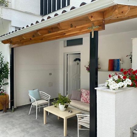 Lr Apartments Саранде Екстериор снимка