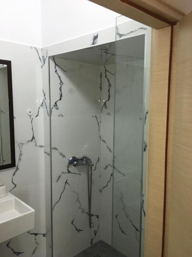 Lr Apartments Саранде Екстериор снимка