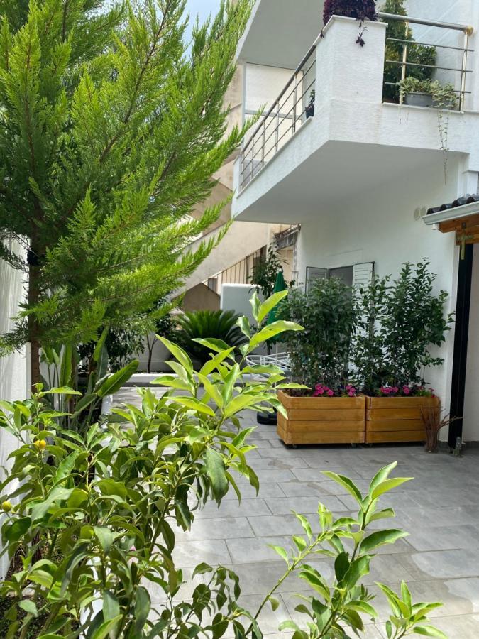 Lr Apartments Саранде Екстериор снимка