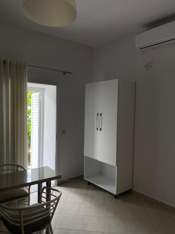 Lr Apartments Саранде Екстериор снимка